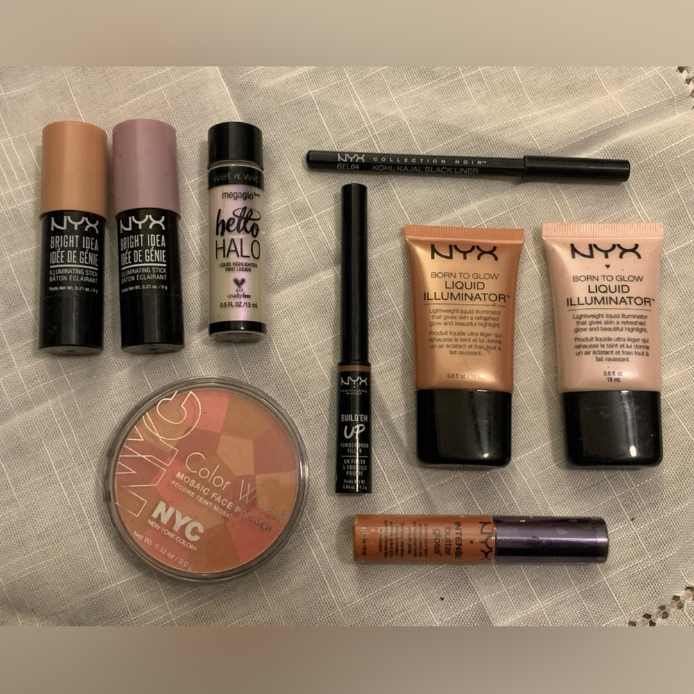 SOLD NYX Professional Makeup Set - Multi-Color